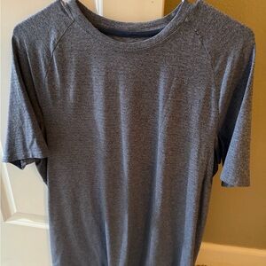 lululemon athletica Men's Blue Short Sleeve Tee